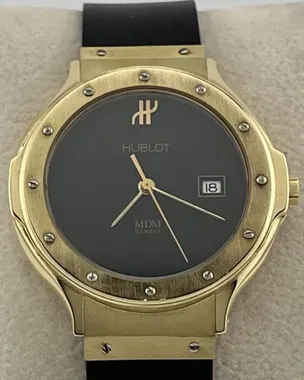 Hublot Classic MDM 32MM Quartz Black Dial Rubber Strap (1400.100.3