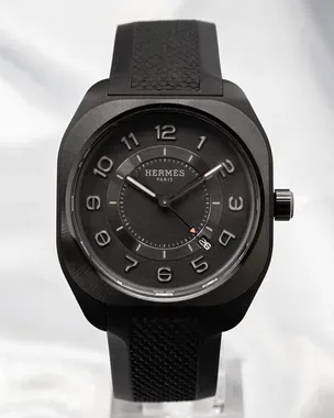 No Reserve - 2025 Hermès H08 42MM Black Dial Rubber Strap