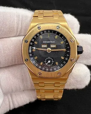 Audemars Piguet Royal Oak Offshore Triple Calendar Yellow Gold