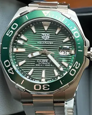 TAG Heuer Aquaracer 300M Calibre 5 Steel Green Dial (WAY201S