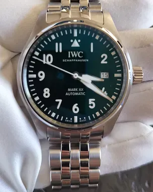 2023 IWC Pilot's Watch Mark XX 40MM Green Dial Steel Bracelet